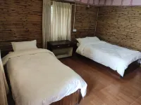 Hotel Tress House Các khách sạn gần Chitwan Jungle Safari