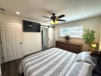 3bd/2ba Remodeled Luxury Home + Steam Shower!