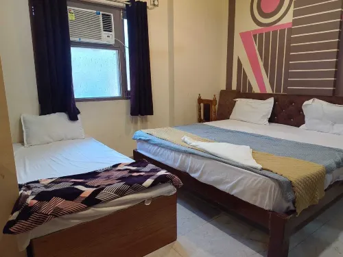 Himalaya Inn Guest House Hotels in Domari