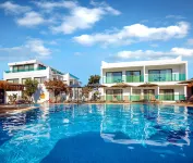 Yalipark Beach Hotel - Beach