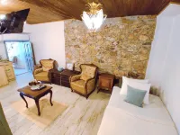 Kidoni Macaron Guesthouse - Parkering
