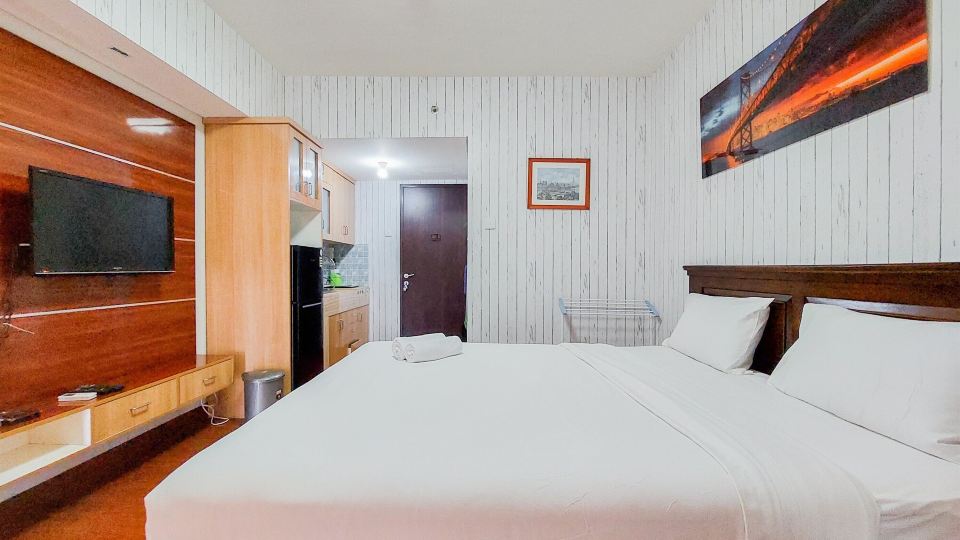 Good and Clean Studio Room Serpong Greenview Apartment