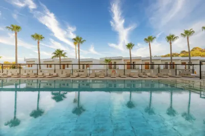Napa Mermaid Hotel & Suites