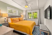 Luxury 6BR-5.5BA, heated pool, firepit, 2 porches, sheets/twls, beach/baby gear