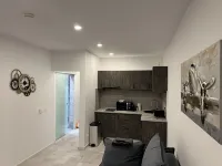 Fancy Penthousestudio Lakeview W10 Hotels in Rosu