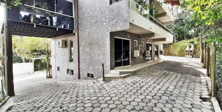 Refúgio da Lagoinha - Centro de Bombinhas