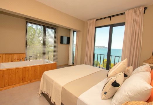 1. 시노프 코루 호..