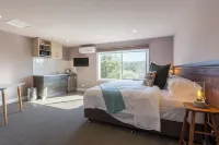 The Old Mechanics Hotel a Dixons Creek