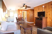Surf Villa Apartments - Apartments