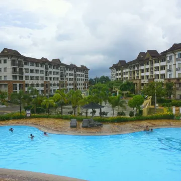 1 Bedroom Deluxe Condo at Apartelle d' Oasis