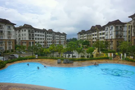 1 Bedroom Deluxe Condo at Apartelle d' Oasis