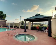 Comfort Suites Waxahachie - Dallas - Pools