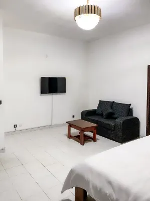 Tranquil Residence Hotels near Carrefour CHU de Cocody