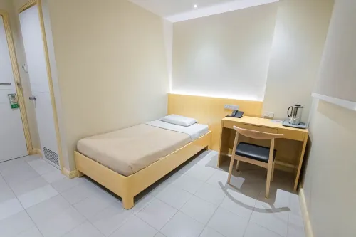 Etsu Hotel - Homestays