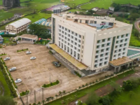 ラカビ・ザ・フェルン, イガトプリ ナーシクのホテル