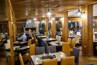 The Balkan Jewel Resort, Trademark Collection by Wyndham - breakfast