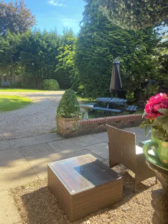 Barncroft Luxury Bed & Breakfast Отели в г. Балолл Коммон