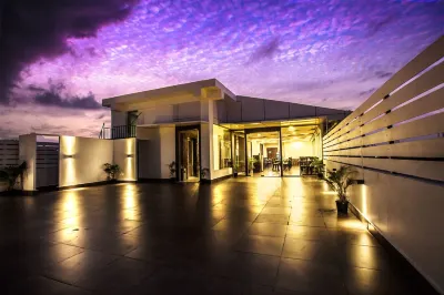 J Hotel Các khách sạn ở 