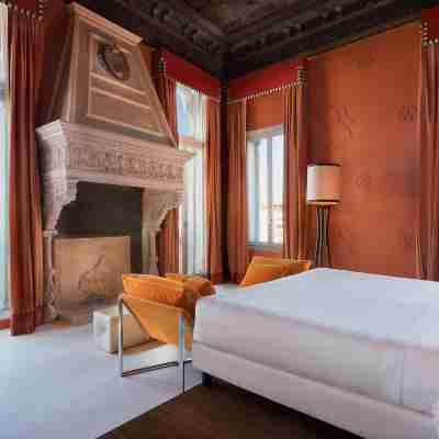 Sina Centurion Palace Rooms