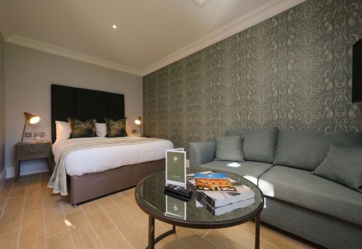 5. 멀베리 하우스..