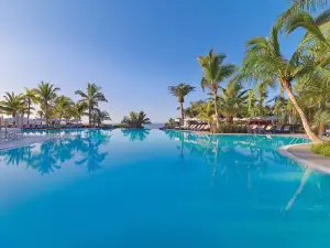 Adrián Hoteles Roca Nivaria