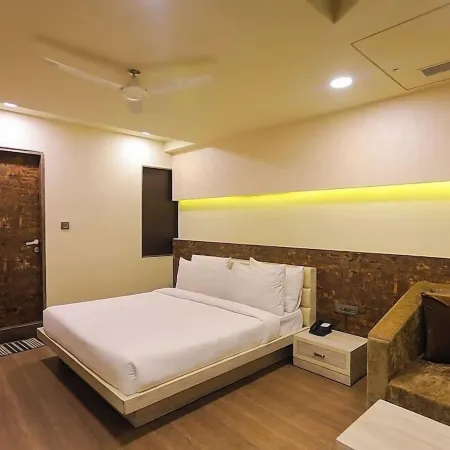 Hotel Sonash by Golden Treat