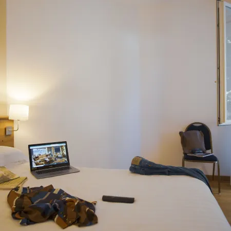 Mistral2 Hotel