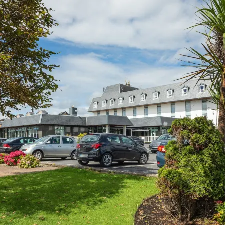 Flannery's Hotel