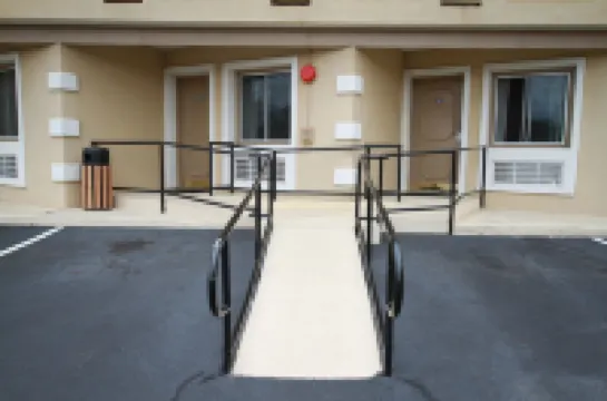 Travel Inn & Suites Flemington