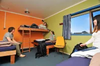 Tasman Bay Backpackers Hotels in Nelson