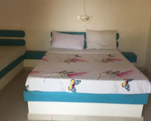 Les Cristaux Roses Hotels in Rufisque