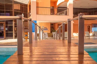 Hotel Jurerê Beach Village - Oficial Hôtels à proximité de : Espaço Vip
