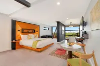 Hotel California Road at Inkwell Wines Hotels in Port Noarlunga South