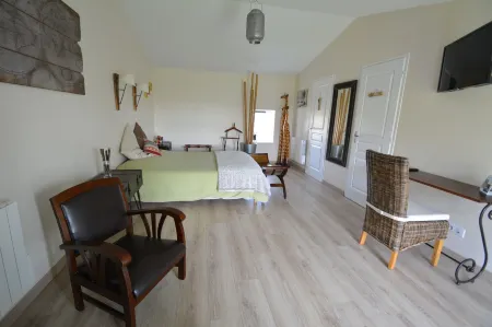 Aux 4 Cornes - Chambre d'hôtes Отели в г. Фонтене-ле-Конт