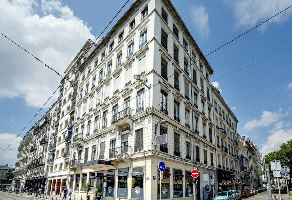 hotel overview picture