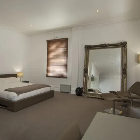 Ikon Hotel