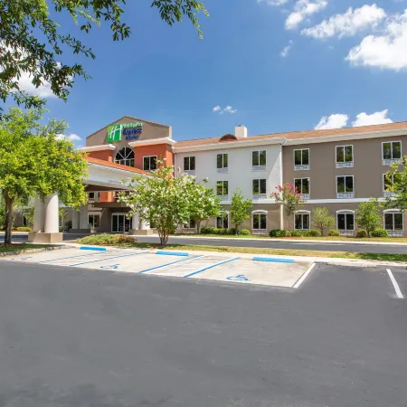 Holiday Inn Express & Suites SILVER SPRINGS-OCALA by IHG