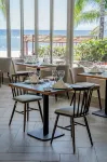 Coral Costa Caribe Beach Resort - All Inclusive - Desayuno