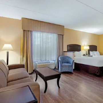 La Quinta Inn & Suites by Wyndham Bel Air/I-95 Exit 77A