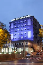 茲尼特孔德奧加茲飯店