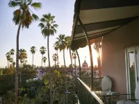 The Beverly Hills Hotel - Dorchester Collection - Romantic