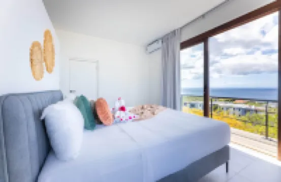 La Perla Chic Panoramic Designer Villa