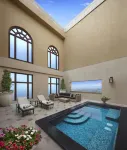 The Leela Palace New Delhi - Infinity Pools