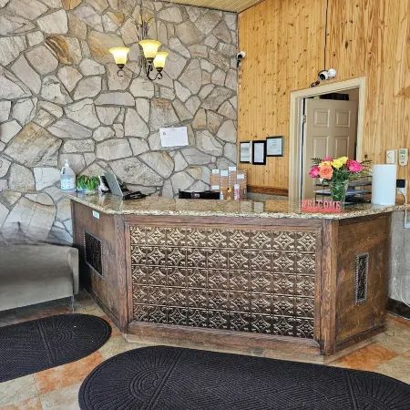 Shelton Inn