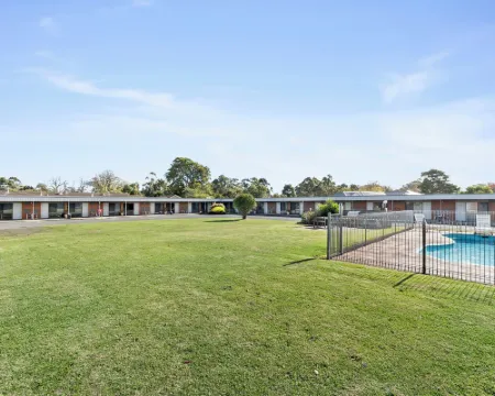 Baronga Motor Inn Hotels in Colac