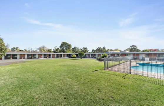 拜昂加汽車旅館