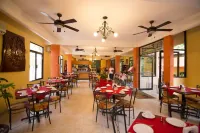 Hotel Maya Tulipanes Palenque - breakfast