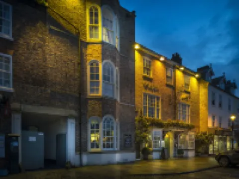 The Golden Fleece Hotel, Thirsk, North Yorkshire Hotels in Thirsk
