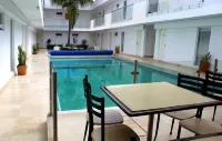 Hotel St. George - Pools