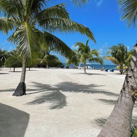 Hidden Treasure Vacation Home Blue Bay Cottage